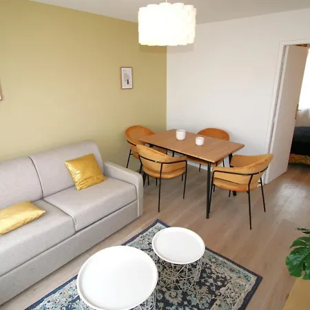 Superb 33m Near The Beach And The Center *